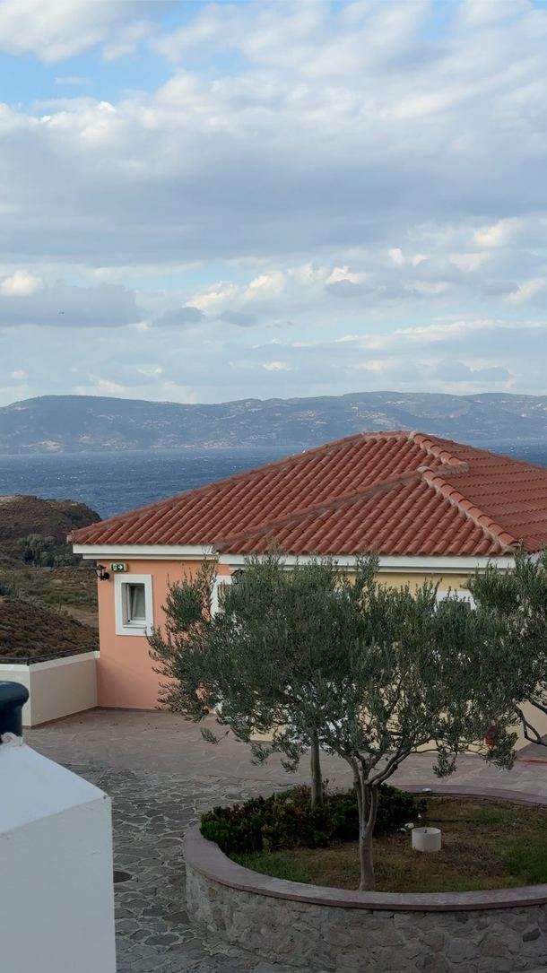 Widok na morze i turecki brzeg z hotelu Sunrise Resort
